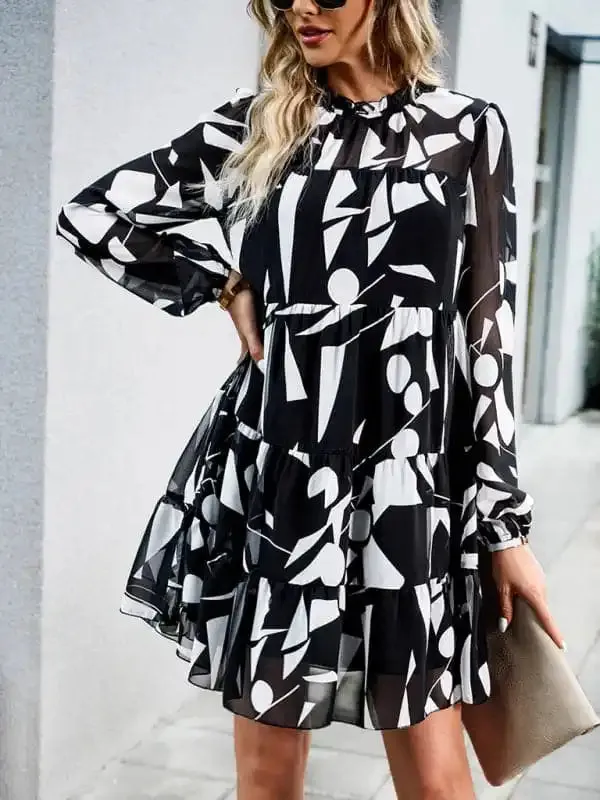 Women’s Elegant Long-Sleeved Dress