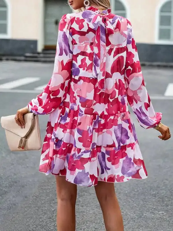 Women’s Elegant Long-Sleeved Dress