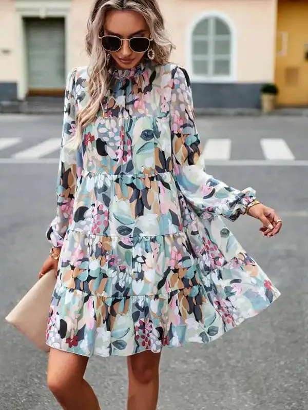 Women’s Elegant Long-Sleeved Dress