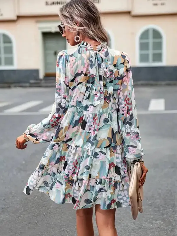 Women’s Elegant Long-Sleeved Dress