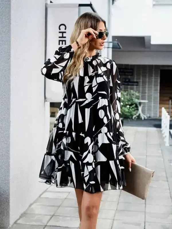 Women’s Elegant Long-Sleeved Dress
